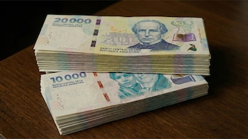 Pesos, dólares, economia, finanzas, dolar,