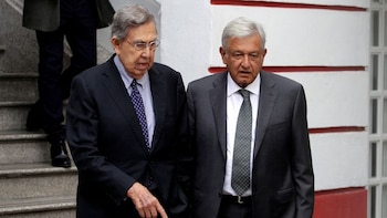 Fue su padre político: la razón que distanció a AMLO de Cuauhtémoc Cárdenas pese al apoyo al tabasqueño