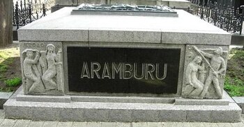 Tumba de Pedro Eugenio Aramburu,