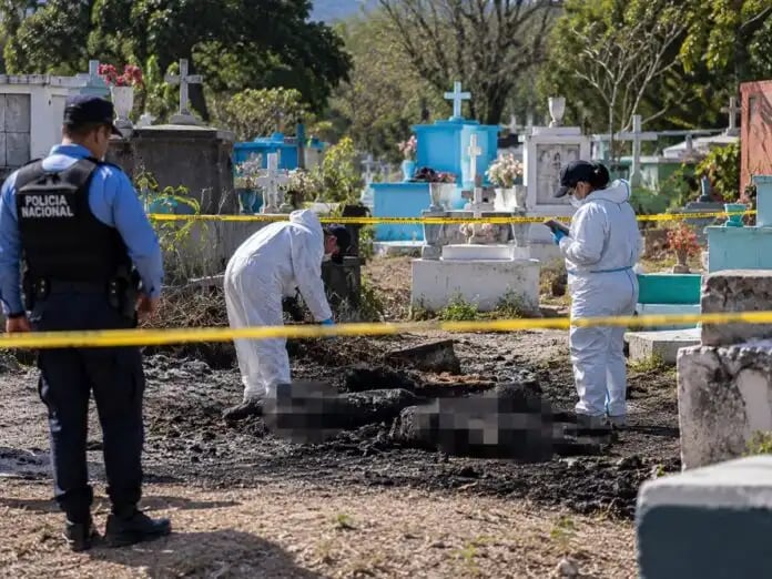 Identifican a dos hombres encontrados calcinados en un cementerio de Honduras