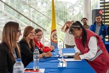 Instalación del Consejo Distrital de Vendedores y Vendedoras Informales, en Bogotá - crédito Sebastián Villamil/Ipes