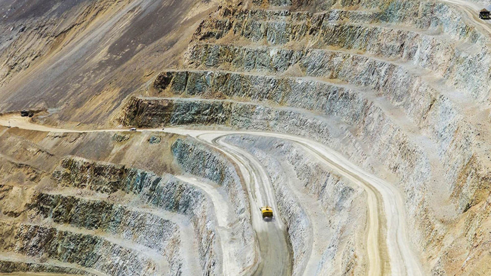 La formalización minera, clave para reducir tensiones sociales en proyectos extractivos, según Juan Lozano.