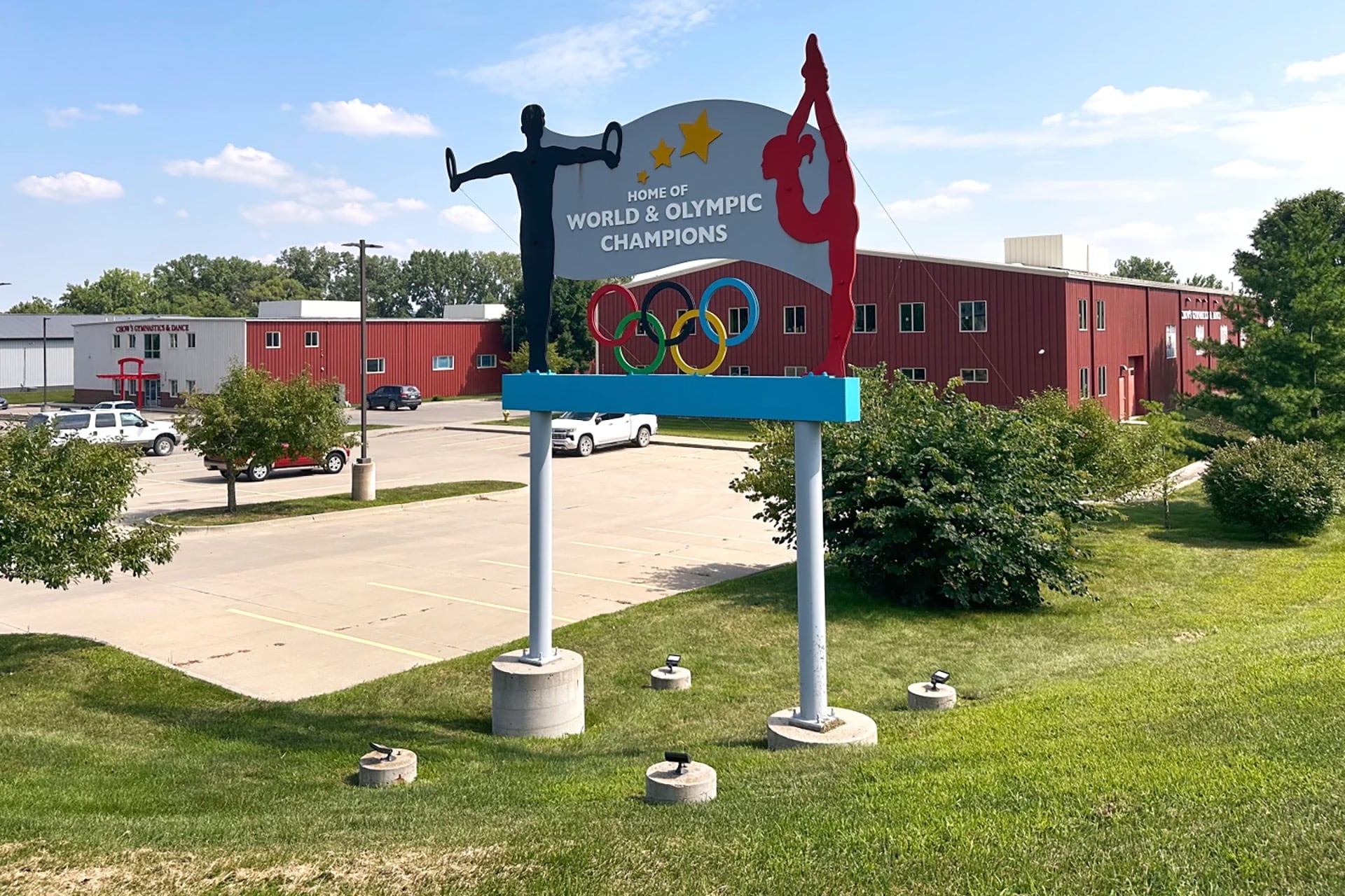 El instituto de West Des Moines, fundado por un entrenador de campeonas olímpicas, fue el segundo escenario donde Gardner tuvo contacto con menores (AP Photo/Scott McFetridge)