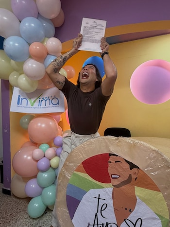 El influenciador celebró en redes sociales el resultado del trámite ante el Invima - crédito @aranajesuofficial/ Instagram
