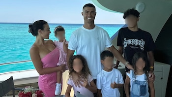 Georgina Rodríguez consolida su matrimonio con Cristiano Ronaldo al adoptar legalmente a sus tres hijos mayores