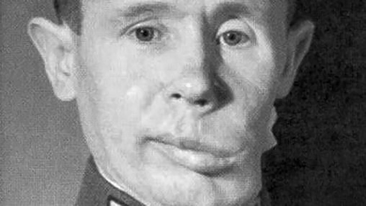 Simo Häyhä after being wounded