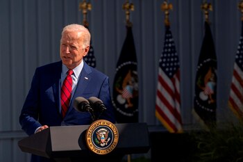 EFE/EPA/Ken Cedeno / POOL