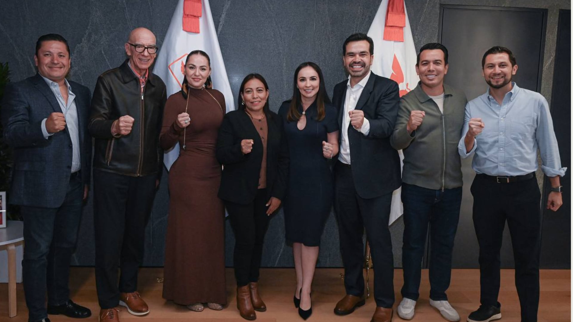 Jorge Álvarez Máynez da la bienvenida a diputados ‘chapulines’ de Morena en Campeche (@AlvarezMaynez)