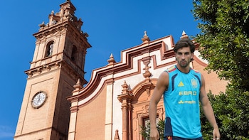 El refugio de Ferran Torres en la Comunidad Valenciana: un pueblo de 8.000 habitantes vinculado a la huerta y a la horchata