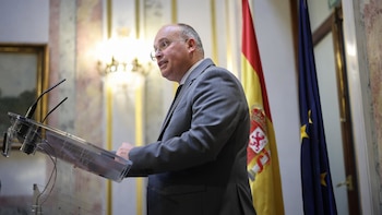 El PP dice que todos los casos llevan al "capo Sánchez", le acusa de "esconderse" y denuncia el "silencio" de los socios