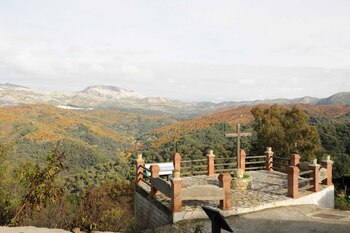 Pujerra, en Málaga, es un pueblo ideal para hacer rutas de senderismo. (Turismo Andalucía)