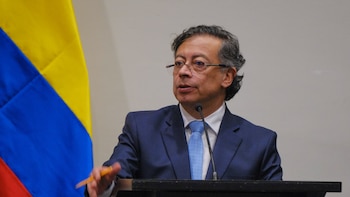 Gustavo Petro es blanco de burlas por celebrar falsa inclusión en la lista de personas más influyentes de la revista Time: “No haga el ridículo”