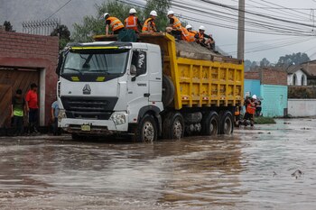 Chaclacayo: viviendas destruidas, pistas intransitables y miles de damnificados por la caida de huaicos.