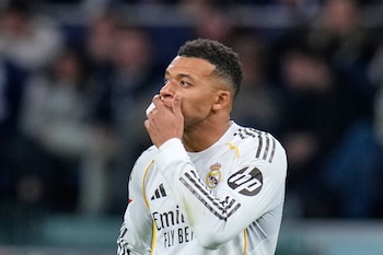 Kylian Mbappé deberá permanecer en