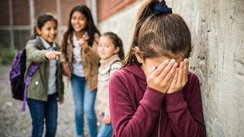 Multan con 8 UIT a colegio que no frenó acoso escolar contra niña con epilepsia y omitió registrar su matrícula