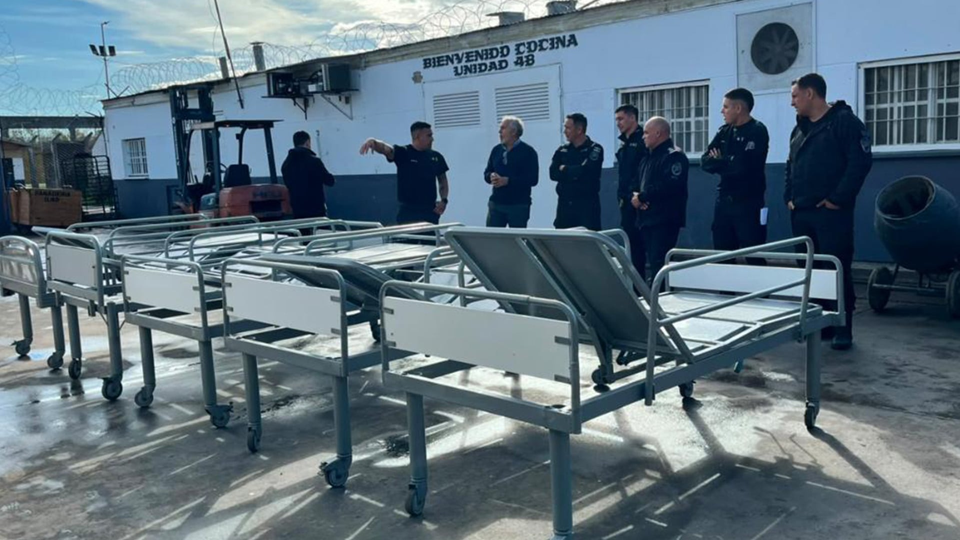 Internos de una cárcel de San Martín restauraron camas ortopédicas y fabricaron prótesis de mano