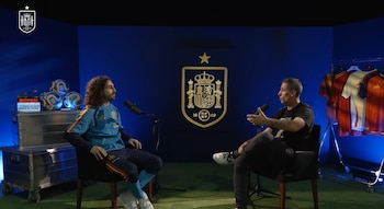 Marc Cucurella en una conversación con Joan Capdevila antes del Mundial 2026.