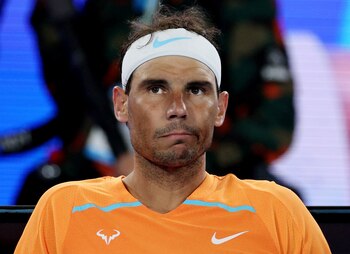 Rafa Nadal en su último partido, disputado en enero (REUTERS/Loren Elliott)