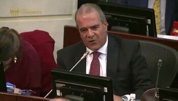 Senador por el Partido Centro