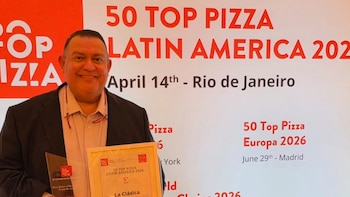 Emprendedor salvadoreño es galardonado en Río de Janeiro en los premios 50 Top Pizza Latin America 2026