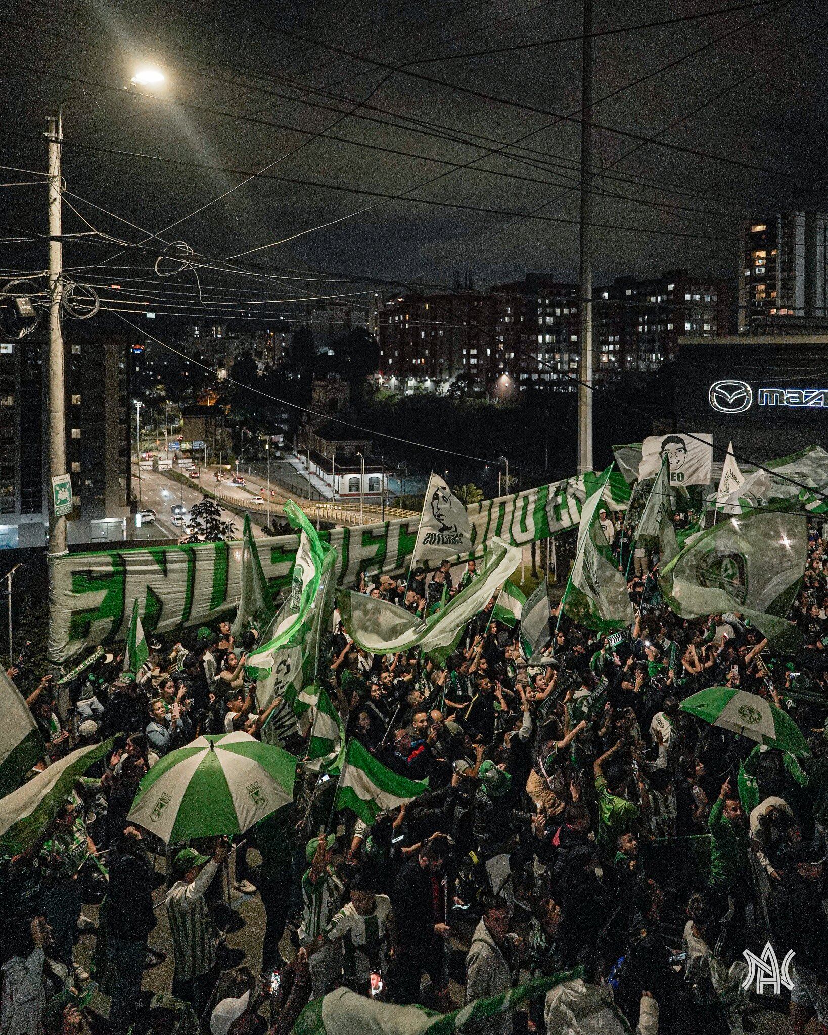 Así fue el recibimiento al Atlético Nacional en Manizales, previo al partido frente al Once Caldas - crédito Atlético Nacional