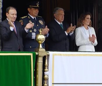 Un traje Mussi con rebozo