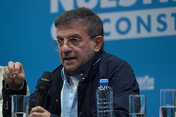 Carlos Cisneros, diputado de Unión