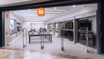 Xiaomi abre en su primera