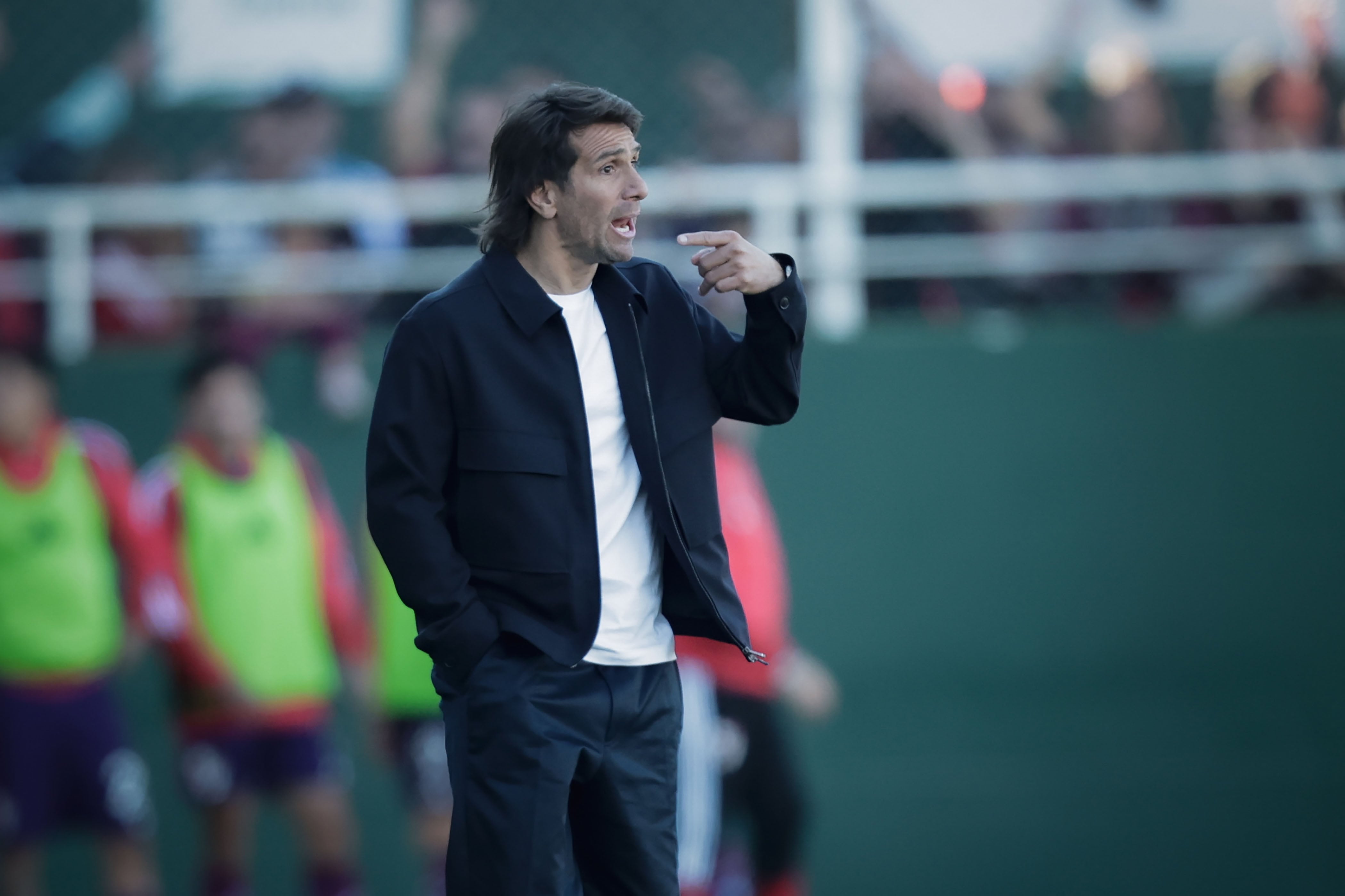 Leonardo Ponzio debutó como director técnico de River Plate con un triunfo sobre Banfield (Fotobaires)