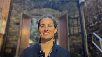 June Fernández desafía los tabúes sobre el placer en su nuevo libro: “La sexualidad no puede ser algo con lo que nos humillen”