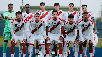 Piero Cari marcó doblete con la selección peruana Sub 20, aunque no pudo evitar la derrota ante Ecuador en su primer amistoso