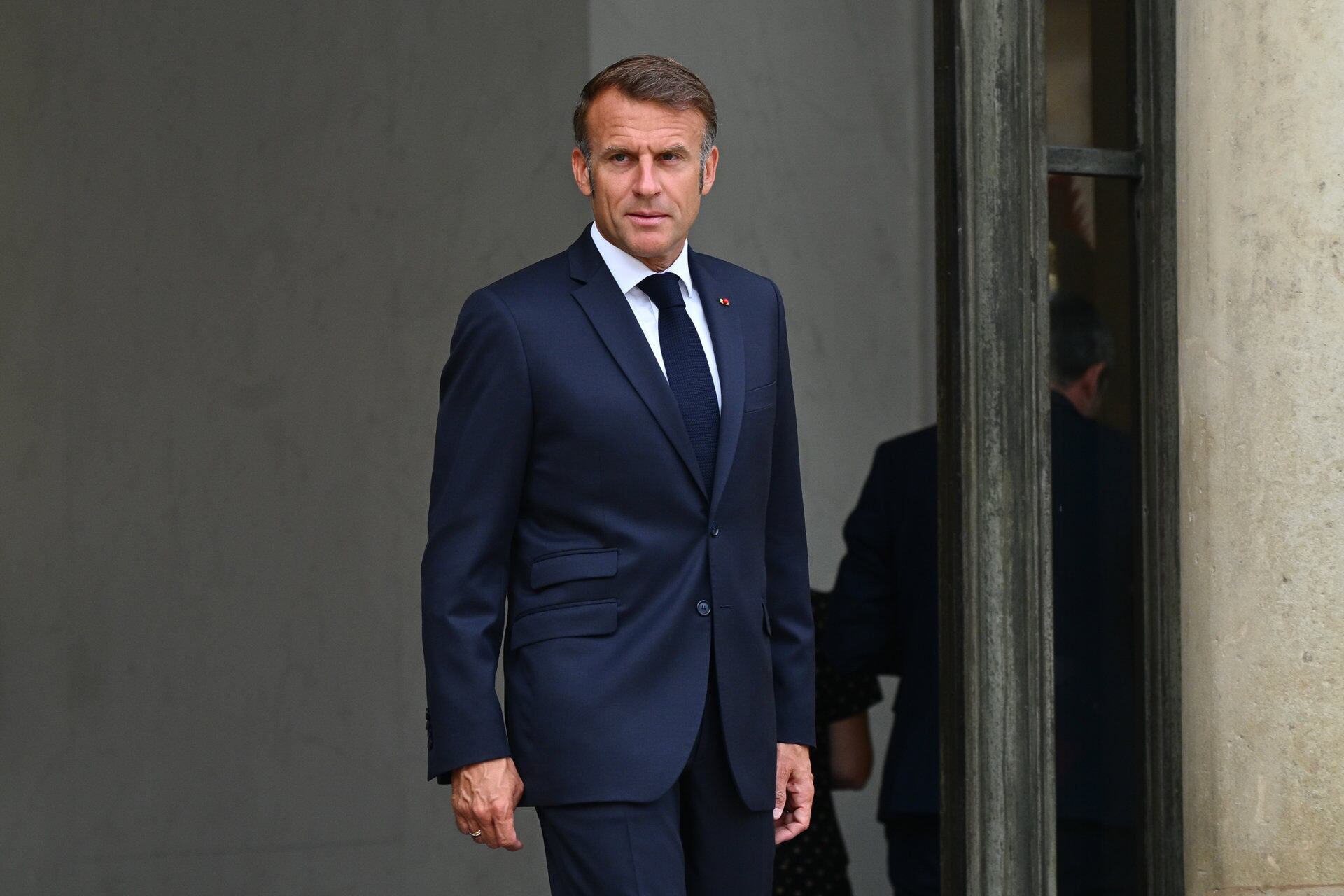 Macron anuncia un servicio militar voluntario a partir de verano de 2026