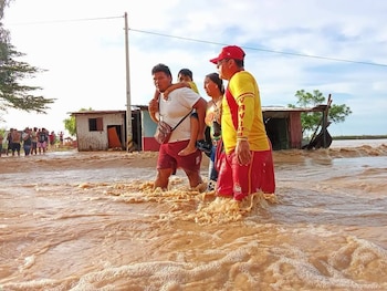 Ayuda a damnificados