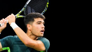 A qué hora juega Alcaraz