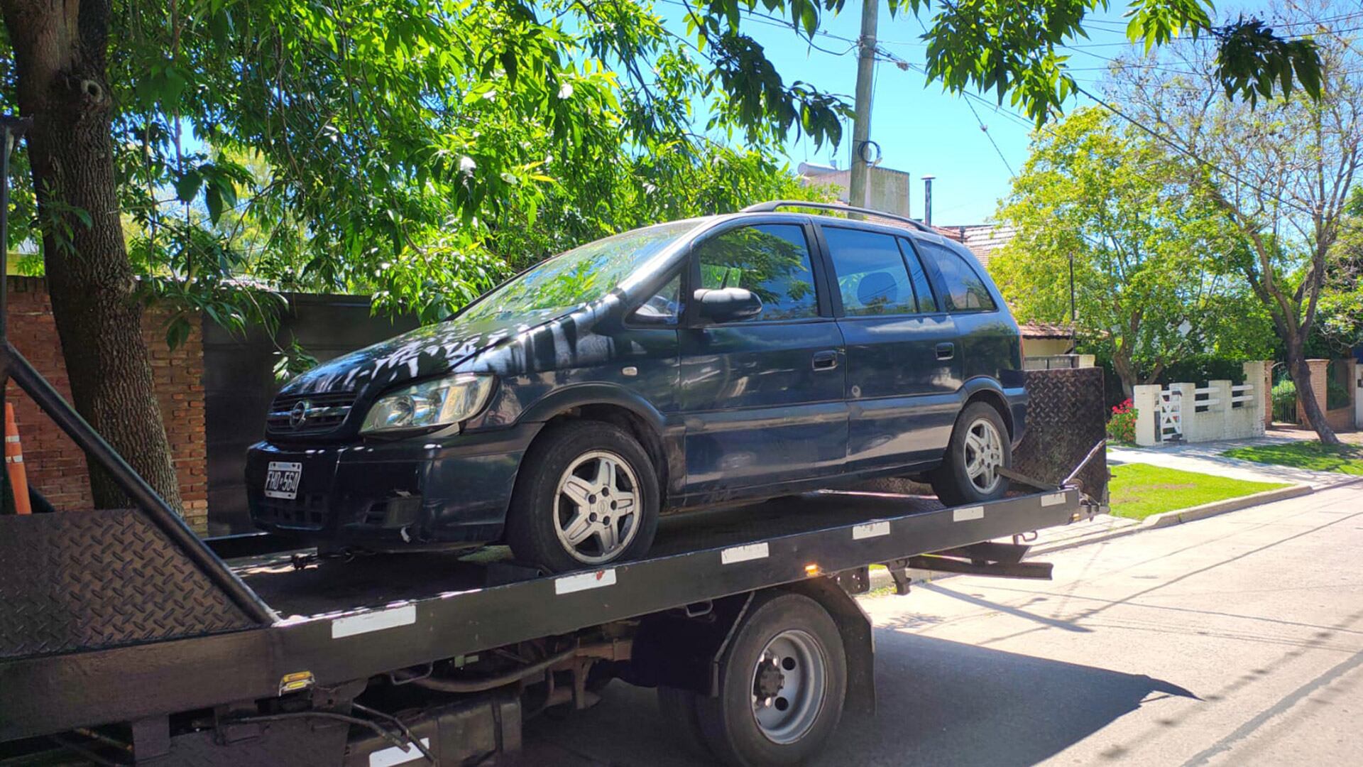 El vehículo Chevrolet Zafira que fue secuestrado
