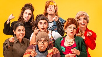 Atte. tus vecinos, el musical