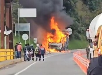 Vía Chocontá-Sesquilé se presenta incendio