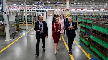 La presidenta Claudia Sheinbaum encabeza anuncio de inversión millonaria de GM. (Crédito: Presidencia)