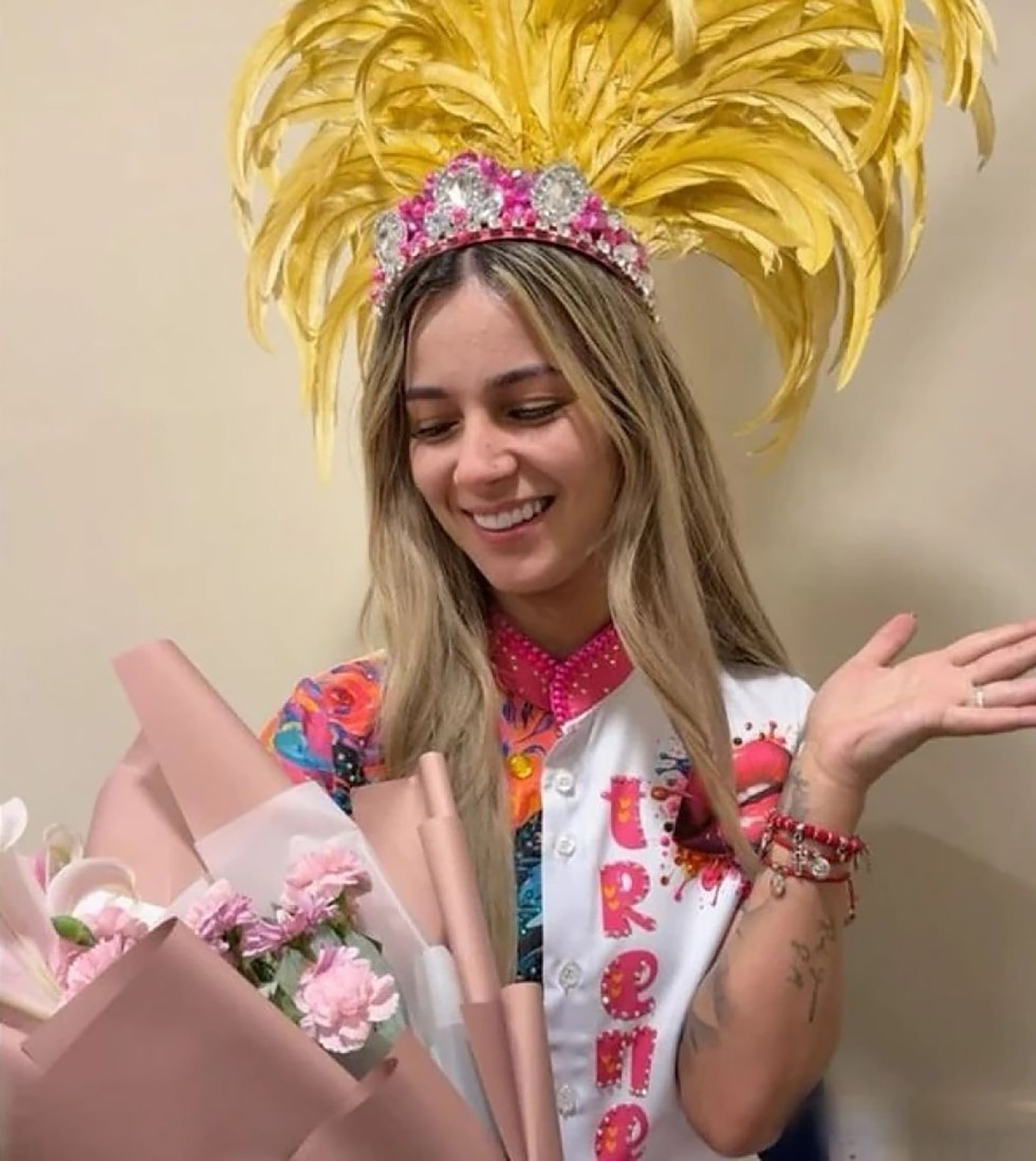 Tatiana Marset fue elegida reina de una agrupación carnavalera tras abandonar la cárcel de Palmasola para cumplir con la detención domiciliaria.