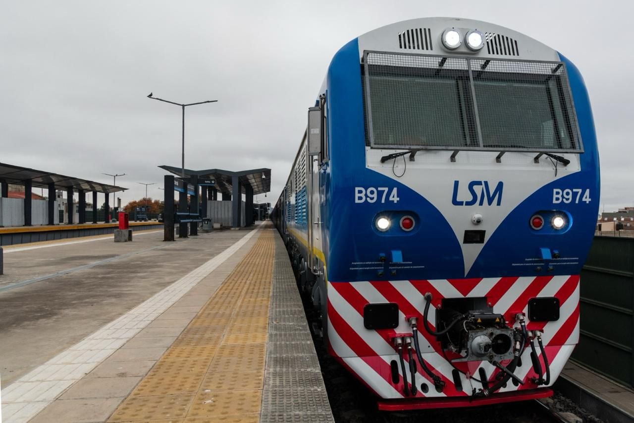 Las formaciones de Trenes Argentinos entre Retiro y Junín cuentan con aire acondicionado, baños y coche comedor