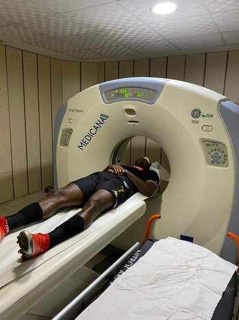 Tomografía a la ceja de