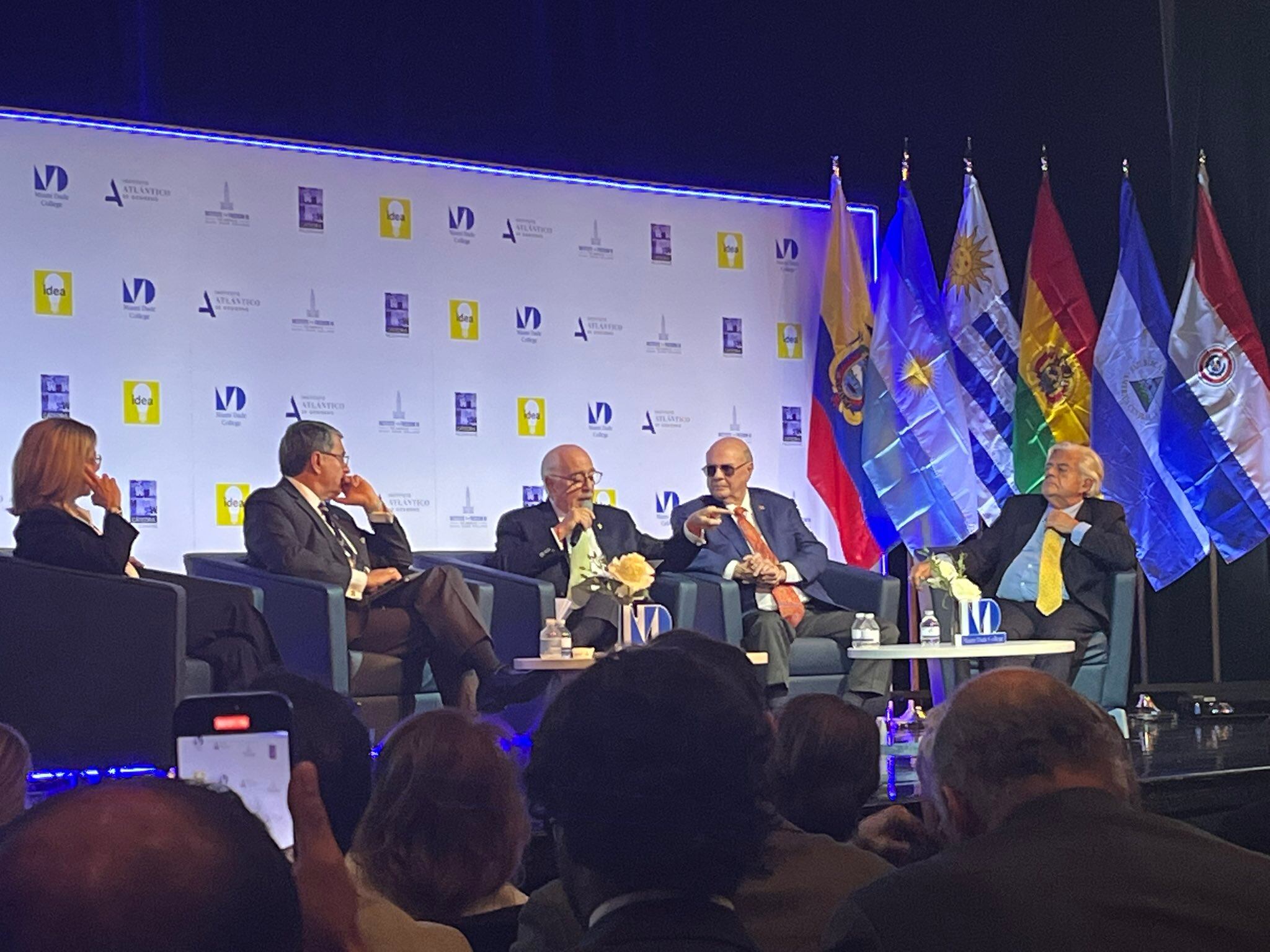 El Grupo IDEA instó a organismos regionales y a la comunidad internacional a monitorear el proceso, tras señalar que la integridad del sistema electoral se encuentra bajo cuestionamiento por la participación de las Fuerzas Armadas y presiones a los magistrados