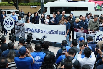 "Estamos desde el IMSS respaldando las exigencias del personal médico y de enfermería por mejores condiciones", publicó en sus redes sociales Jorge Romero