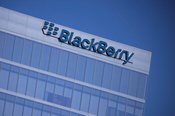 El logo de Blackberry en