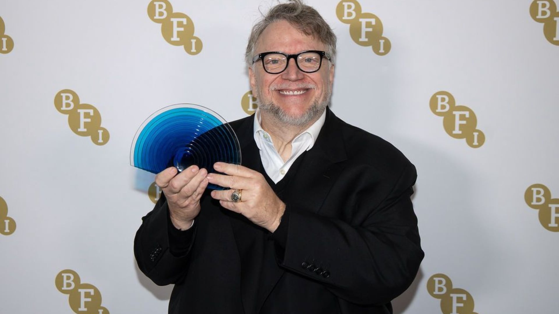 El sensible discurso de Guillermo del Toro para México tras ganar importante premio en Inglaterra(Foto: RS)