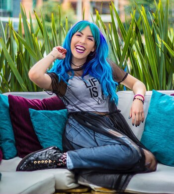 La Perez. Redes sociales.