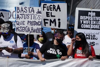 Marcha Organizaciones sociales - Ministerio de desarrollo social - Caos tránsito centro