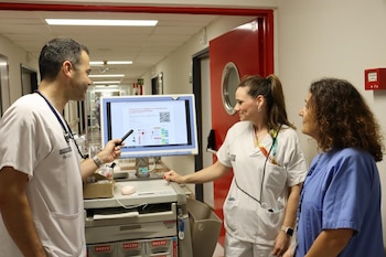 Equipo médico y enfermería de Endocrinología.