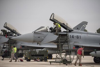 Los aviones IL-20 son aeronaves