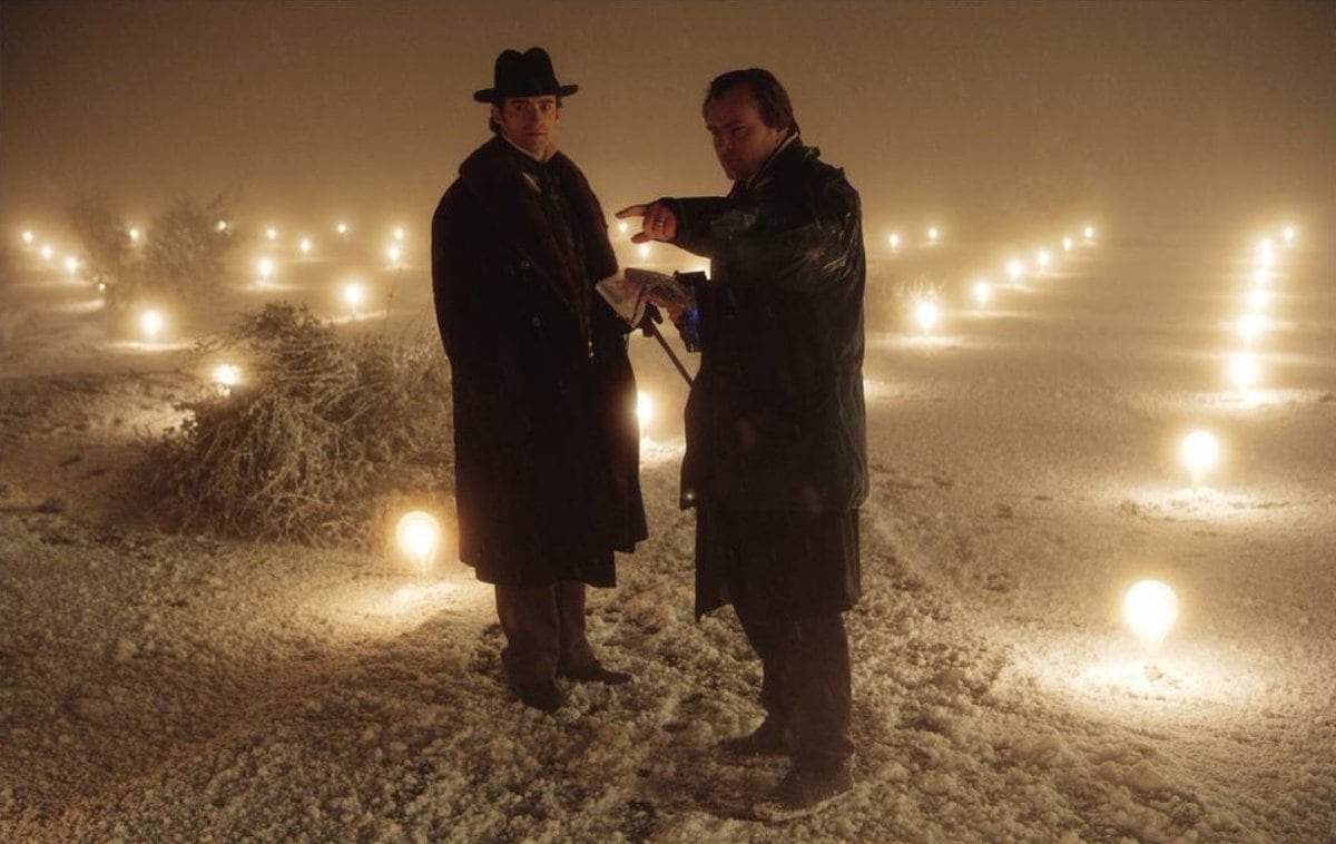 Christopher Nolan junto a Hugh Jackman en el rodaje de